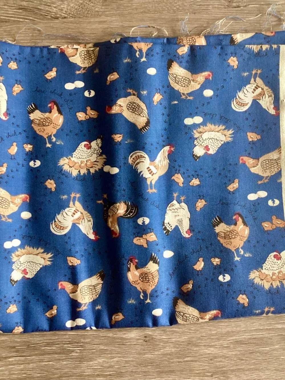 Vintage 1993 cotton fabric By Fabric Traditions Chicken Rooster toss Blue 39x44”